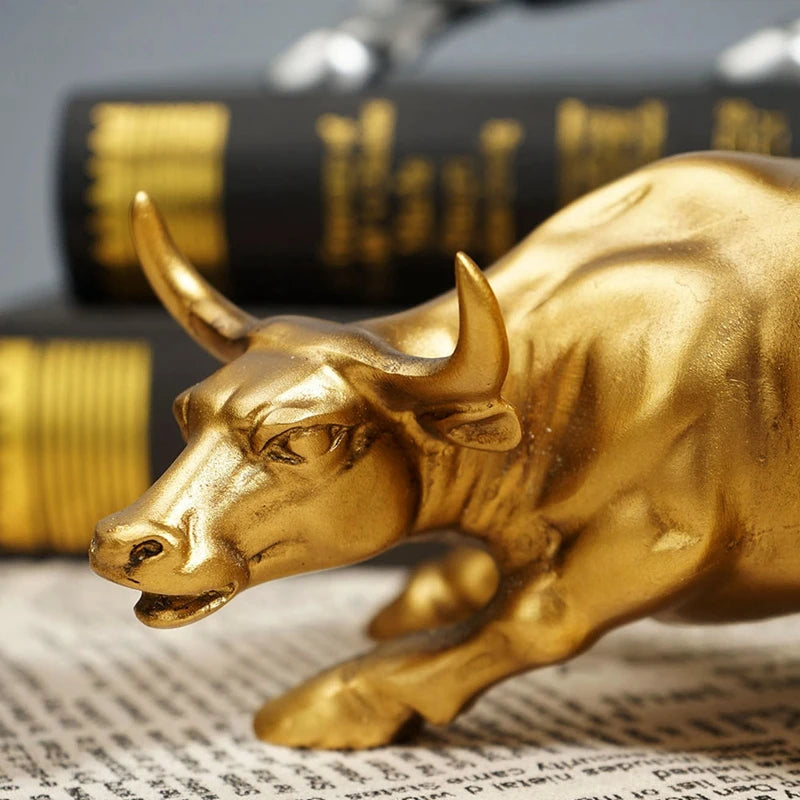 Wall Street Bull Statue – Golden Stock Market Ox Sculpture Resin Figurine for Office & Home Décor