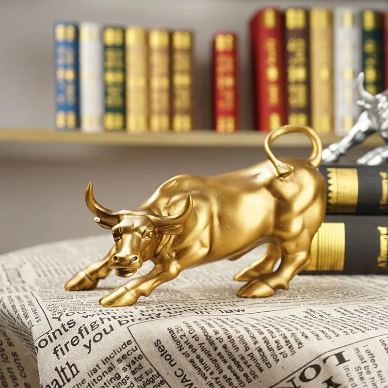 Wall Street Bull Statue – Golden Stock Market Ox Sculpture Resin Figurine for Office & Home Décor